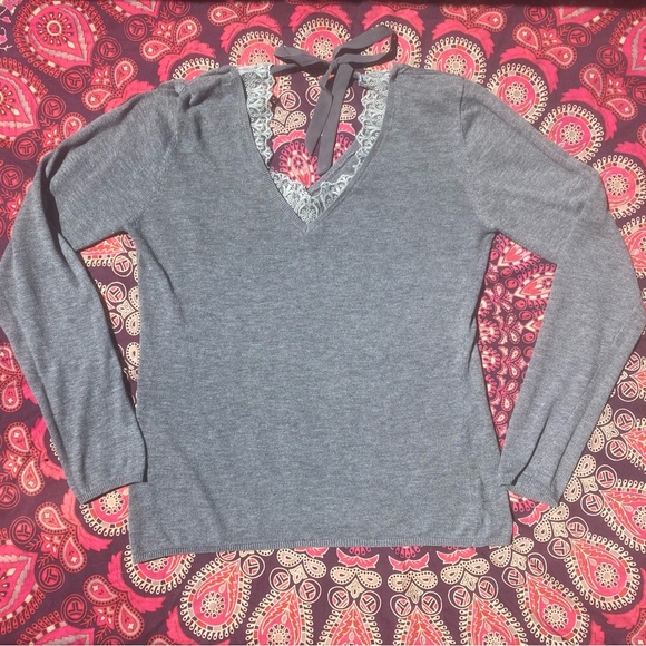 So Sweet Wool Lace Long Sleeve V-Neck Bow Tie Open Back Pocket Sweater - Picture 2 of 10